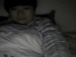 Chinesa amada tocam com cona befor cama