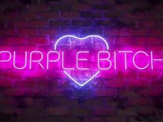 Cosplay miláček má první x jmenovitý film s a fan podle purple doprovod